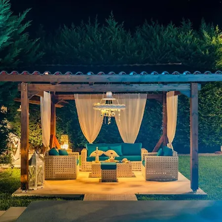 Crown Aphrodite With Private Pool Villa